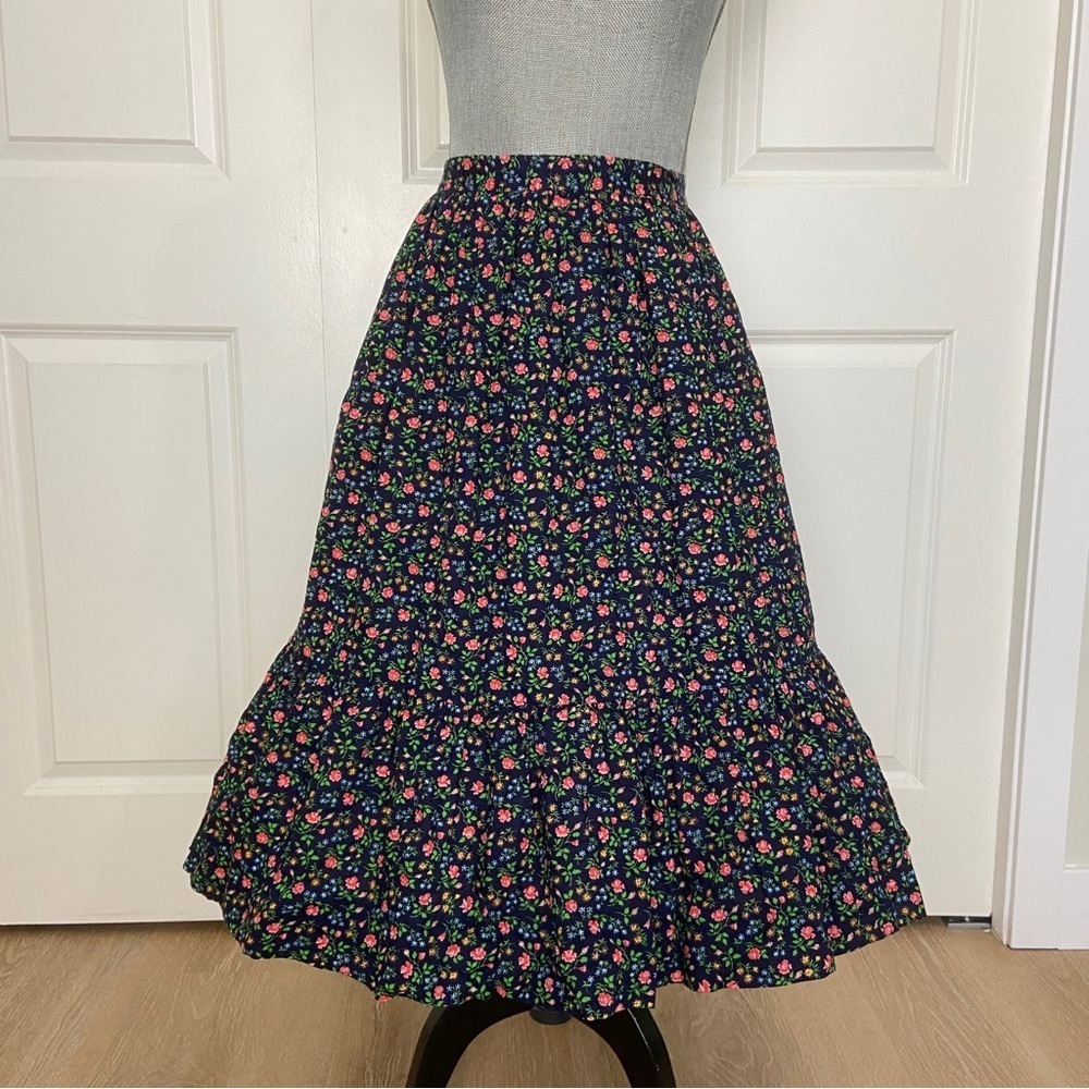 Vintage floral midi prairie skirt. Boho Aline 1960s 1970s. Cottagecore Romance